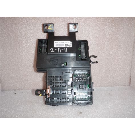 hyundai entourage junction box switch|Hyundai 91954.